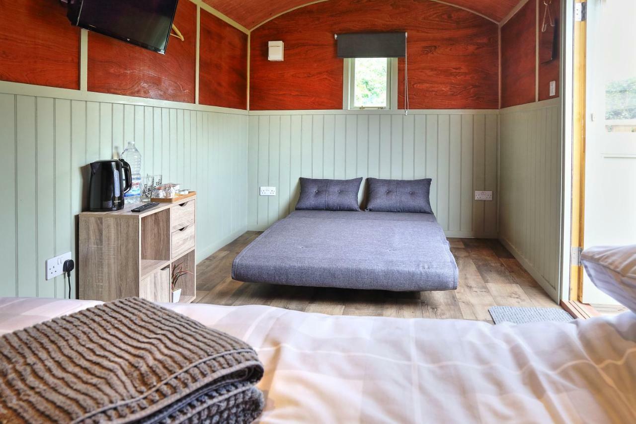 Windmill Inn Уитби Экстерьер фото
